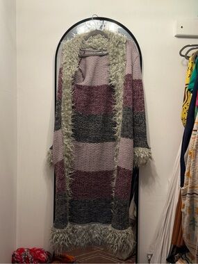 Vintage -Striped Faux-Fur Trim Longline Cardigan Sweater - Pink/Gray.See details